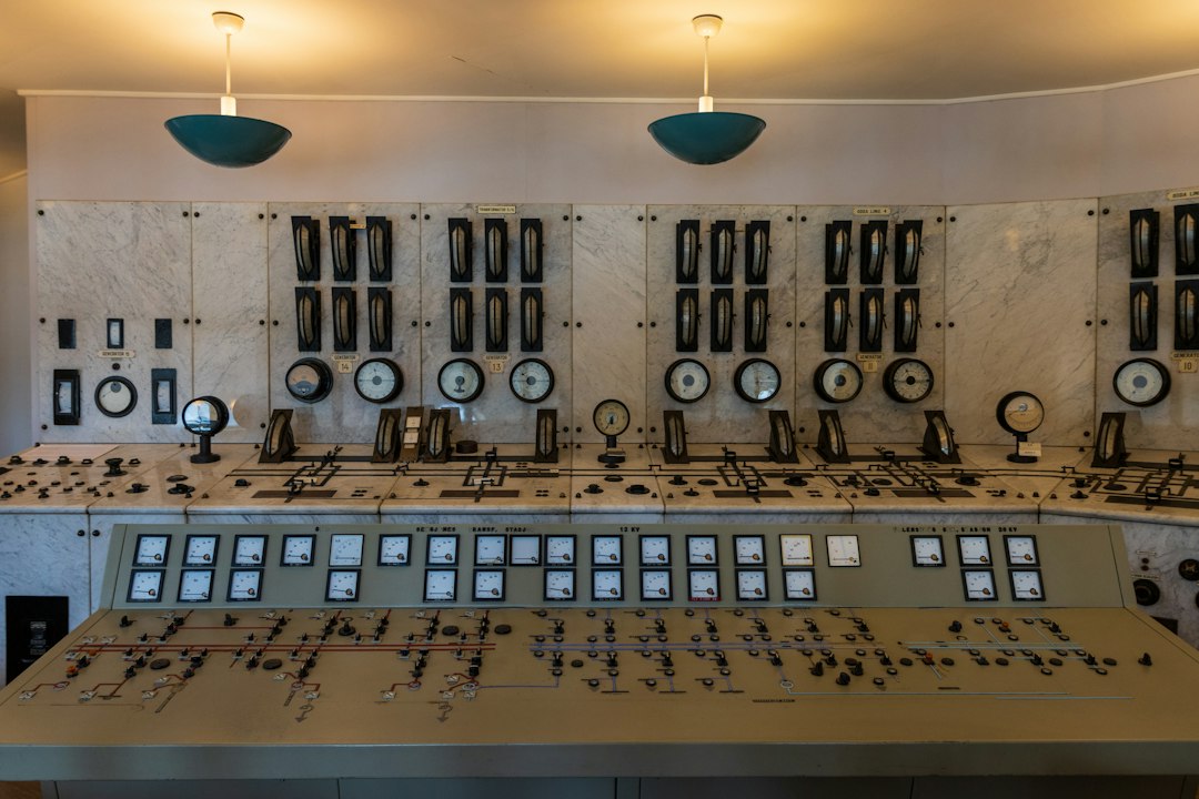Services | Smart Energy Analytics Industrial control room engineer